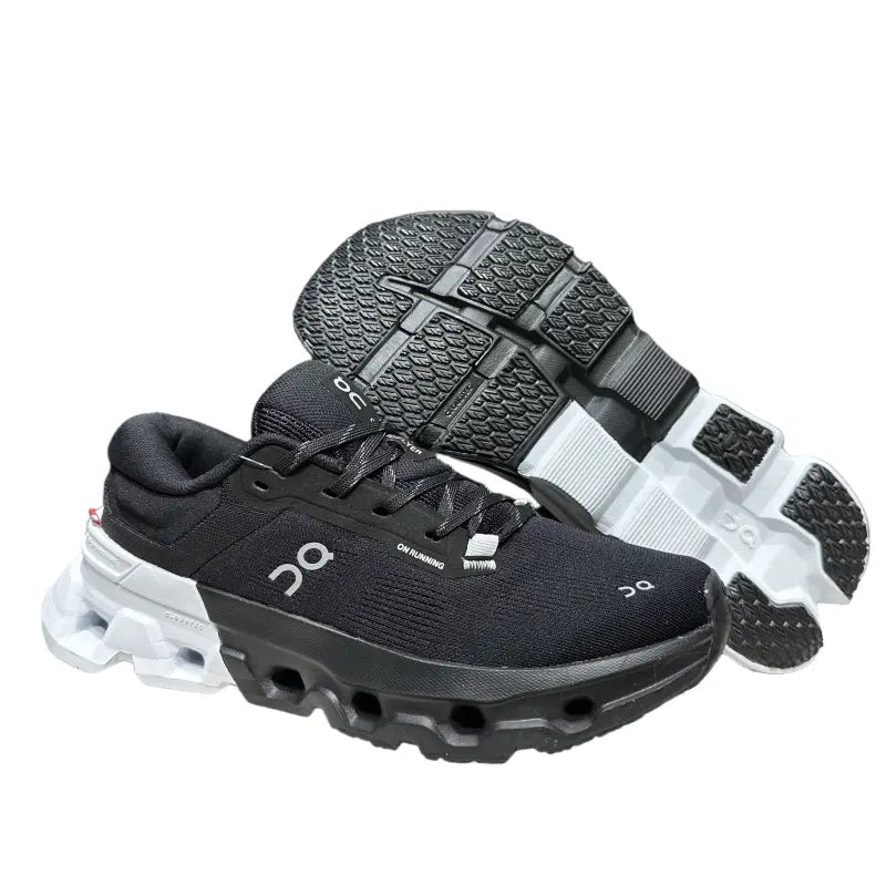 On Cloudflyer 5 Women's Black/White