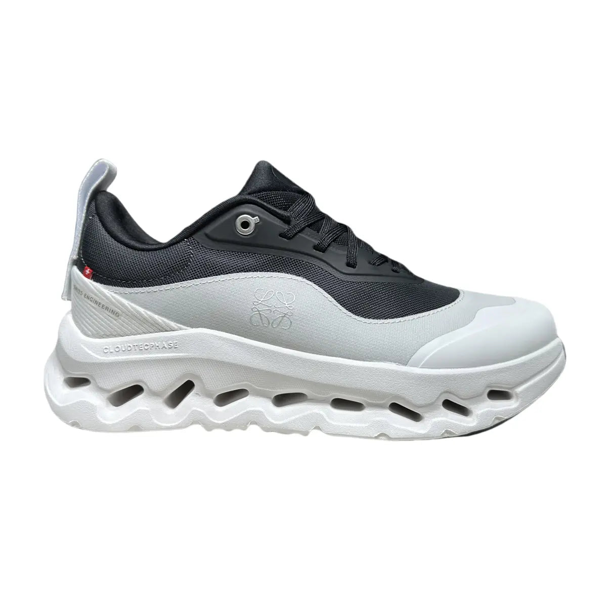 On LOEWE x Cloudtilt 2.0 Women's White/Black