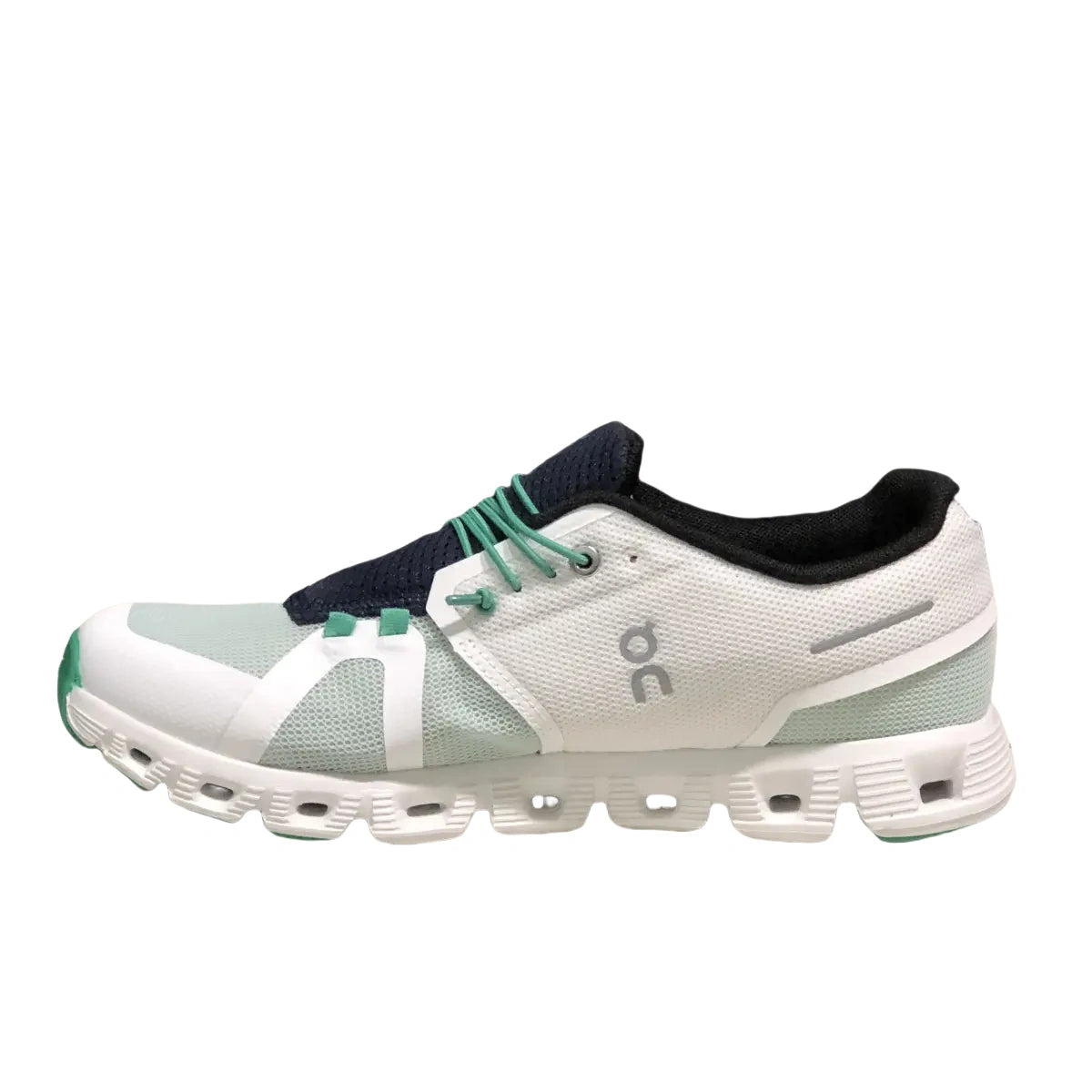 On Cloud 5  Women's Ivory/Stream Green