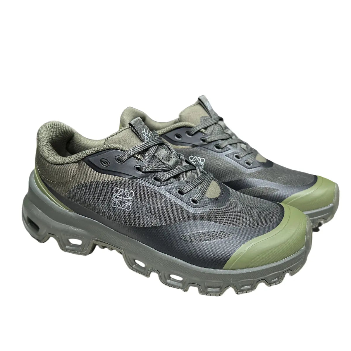 On  LOEWE x On Cloudventure 2.0  Men's Army Green