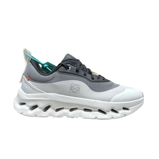 On LOEWE x Cloudtilt 2.0  Men's Black & White